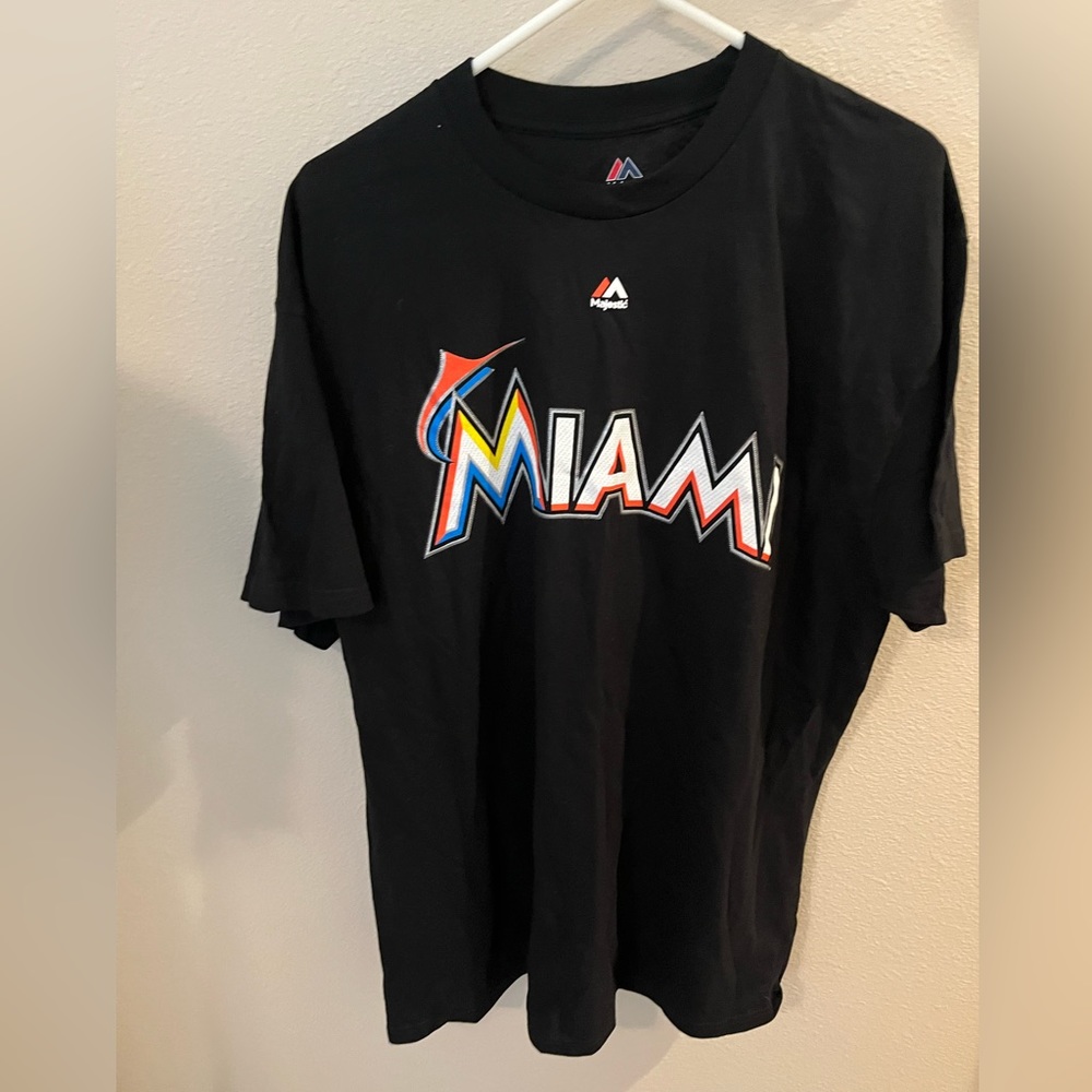 Majestic Miami Black Short Sleeve Graphic Tee with Multicolor Logo